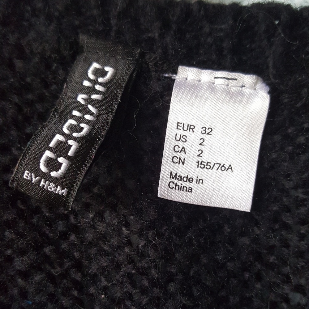 Black knit sweater - Picture 2 of 3